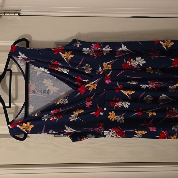 ST. JOHN'S BAY BRAND WOMEN'S BLUE & RED FLORAL SLEEVELESS SUNDRESS SIZE XL - Picture 3 of 12